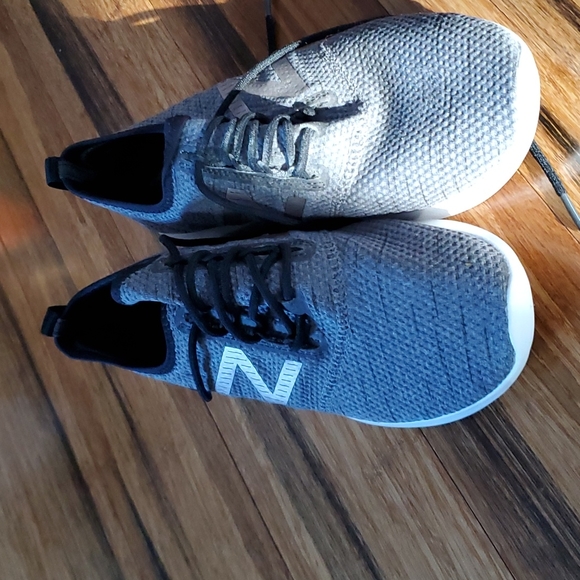 NWOT New Balance Sneakers - Picture 3 of 9